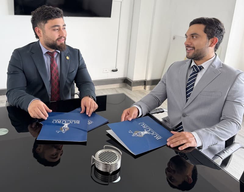 Reunión de abogados especialistas, Bucurú Abogados & Asociados 